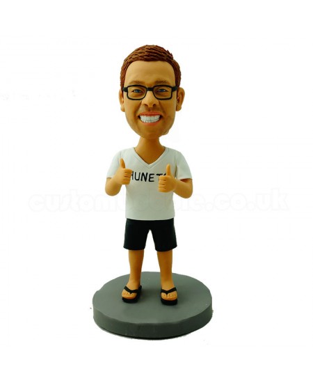 personalised thumbing up casual man