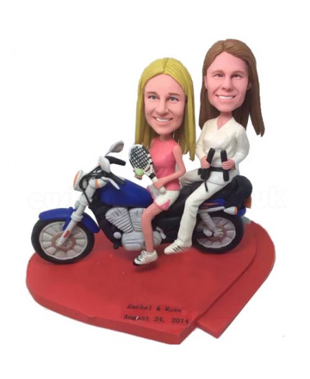 funny female couple bobbleheads