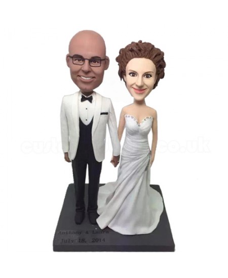 personalised wedding hand in hand bobbleheads