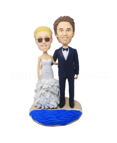 sandbeach customised wedding bobbleheads