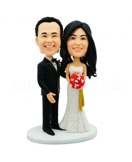 customised bobblehead wedding cake topper