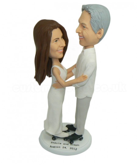 skates couple bobbleheads personalised