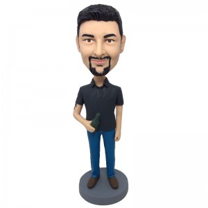 custom bobblehead casual man with a beer bottle