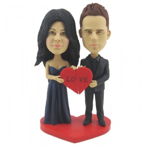 personalised couple bobblehead with red heart