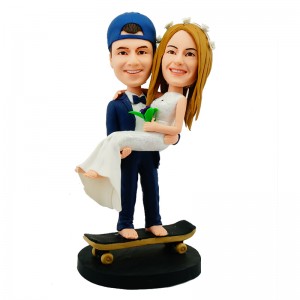 personalised skateboard couple bobblehead