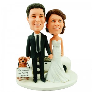 personalised wedding bobblehead with a dog and a car