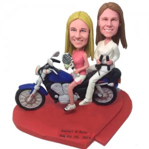 funny female couple bobbleheads